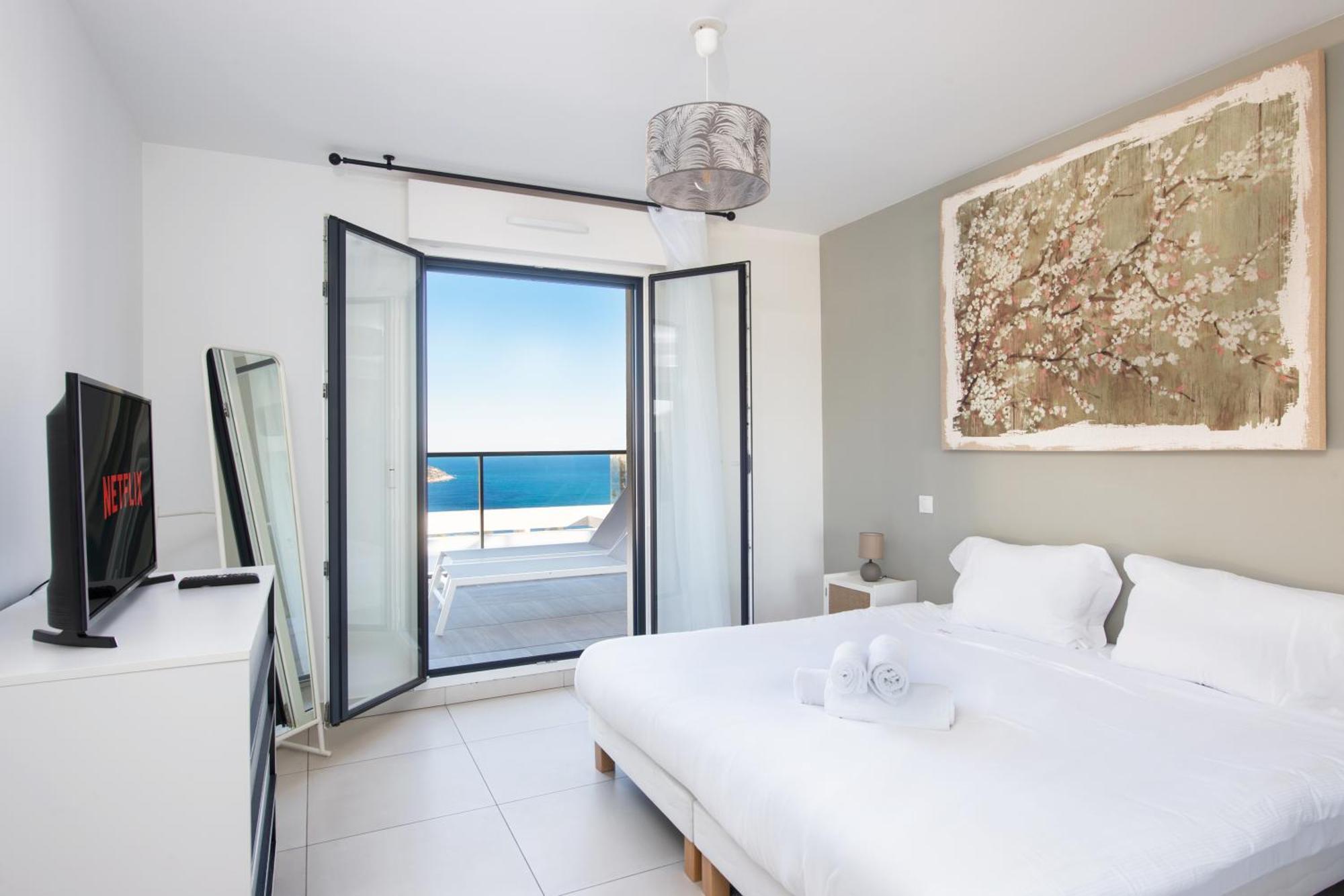 Luxury - Sea View - Private Parking - Bp Apartment
