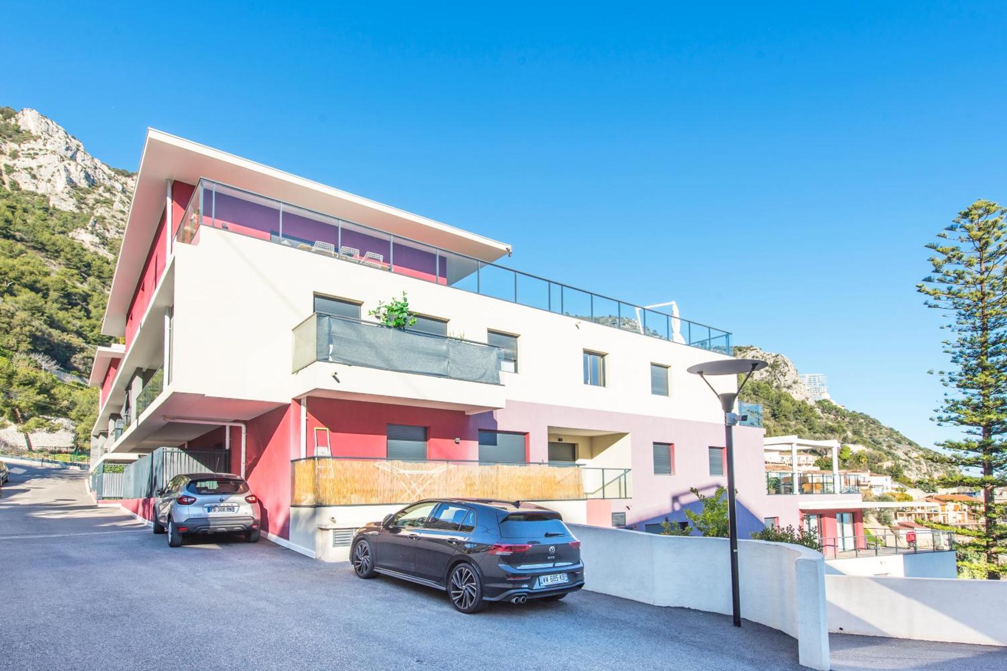 Apartment Luxury - Sea View - Private Parking - Bp