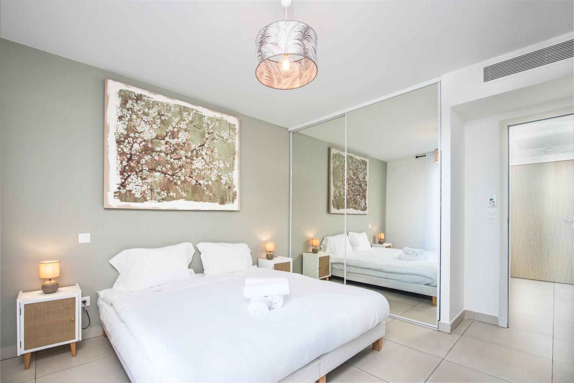 Luxury - Sea View - Private Parking - Bp Apartment