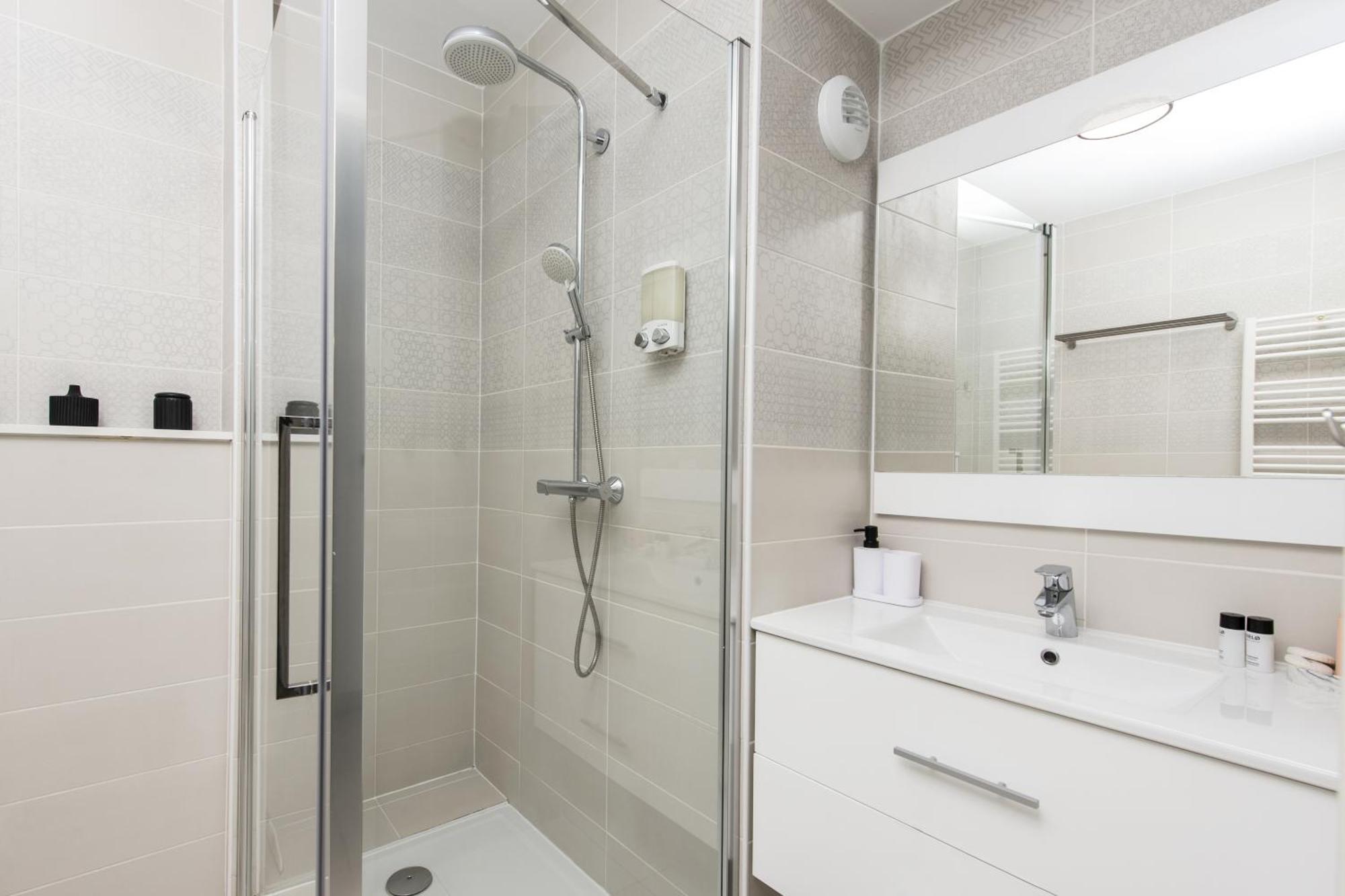 Apartment Luxury - Sea View - Private Parking - Bp *