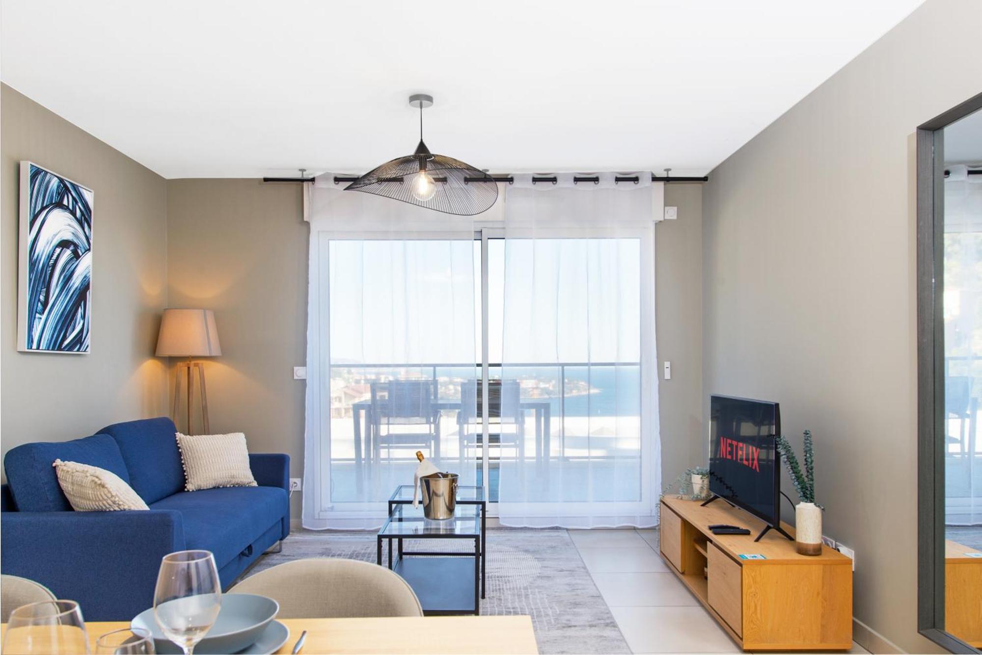 Luxury - Sea View - Private Parking - Bp Apartment
